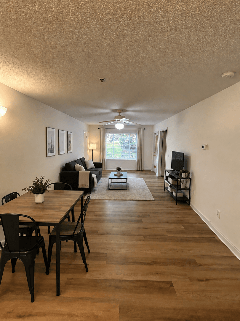RALEIGH House: 1511-101 GRADUATE LN