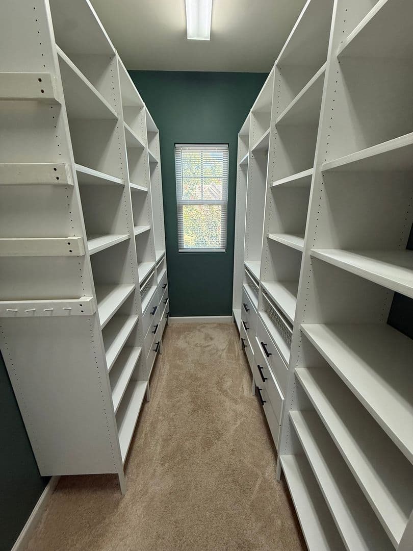 Durham House: 1052 Spacious Skies Lane