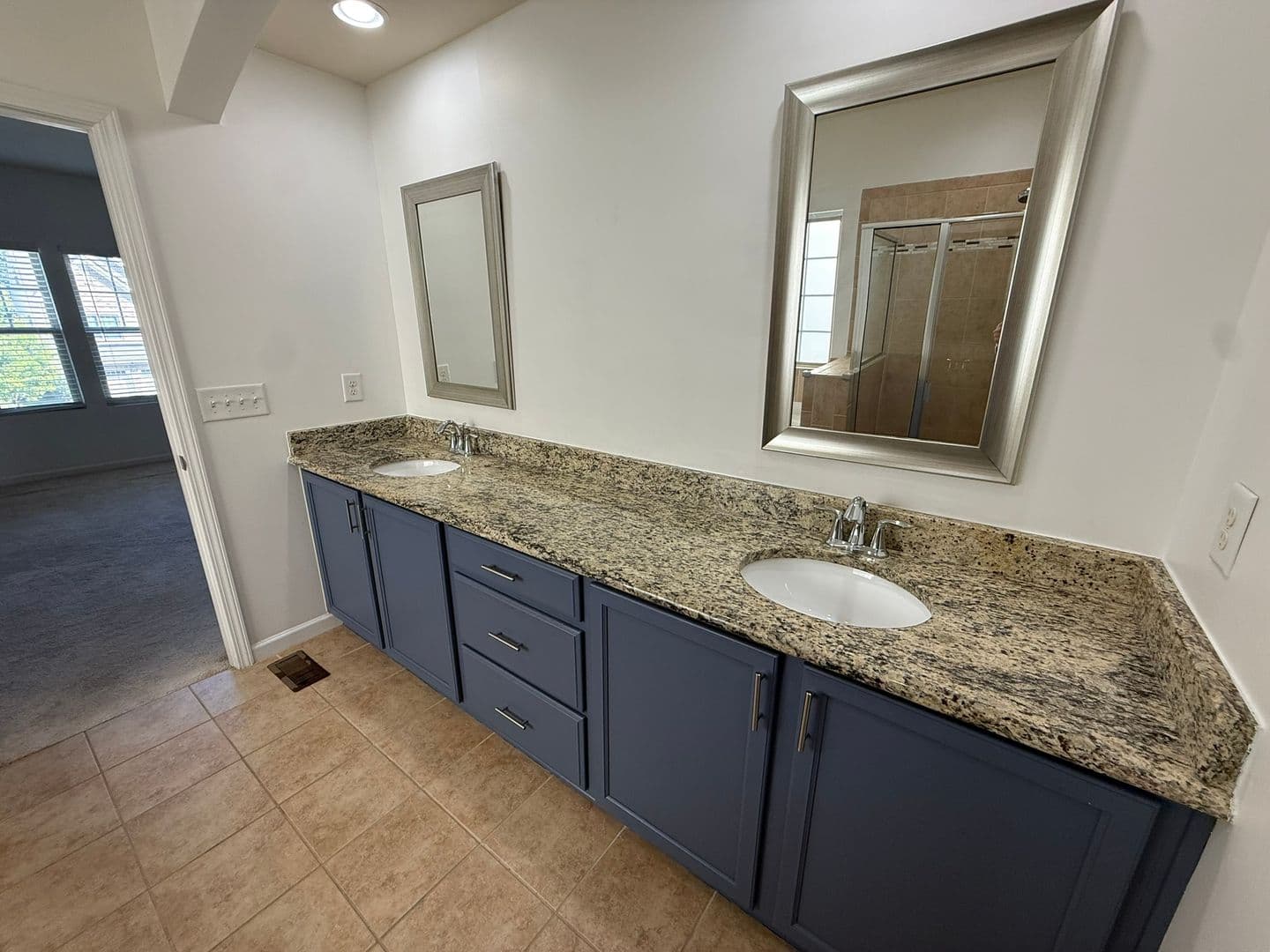 Durham House: 1052 Spacious Skies Lane