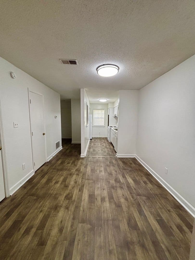 Raleigh House: 2520 Avent Ferry Rd Unit 202 - 202