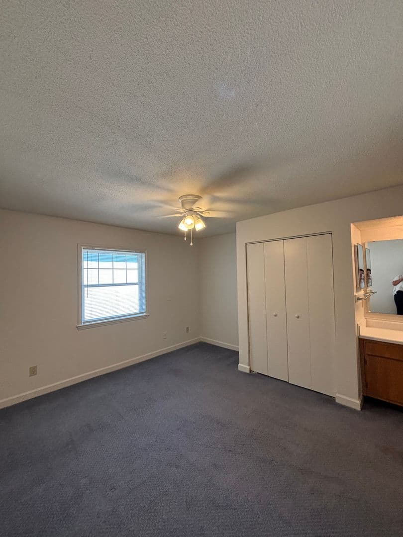 Raleigh House: 2516-204 Avent Ferry Rd