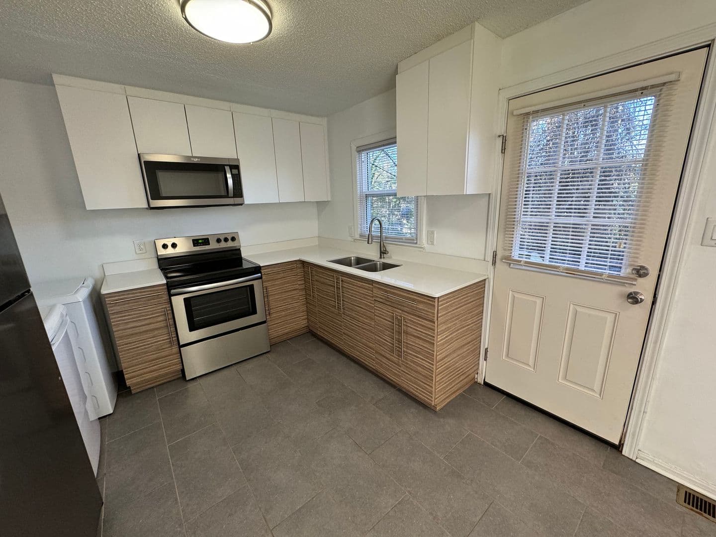 Raleigh Apartment: 3821 Lupton Circle