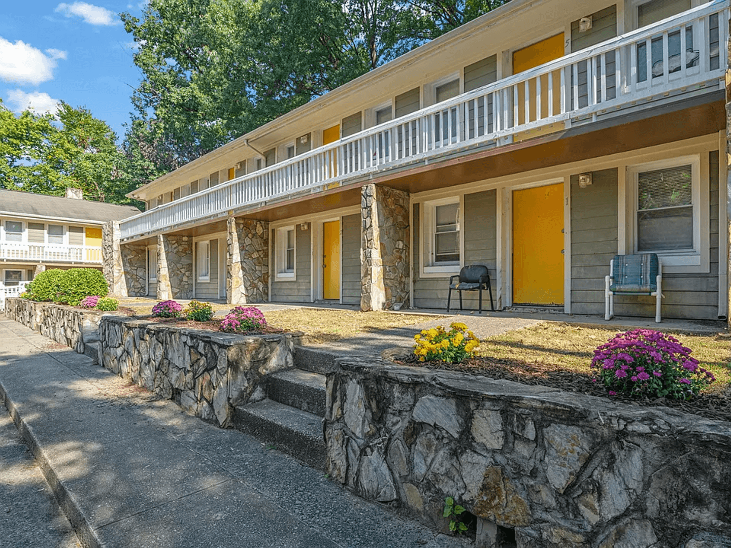 Durham Apartment: 1119-1 Gurley St