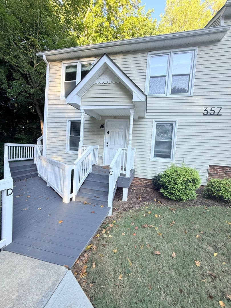 Wake Forest Apartment: 347 C  W Oak Ave