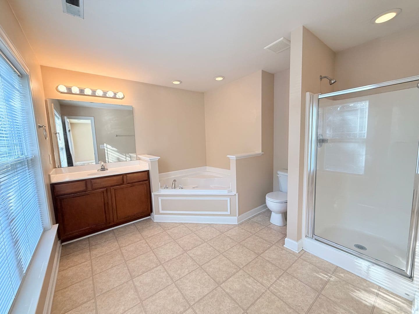 Raleigh House: 4073 Landover Lane