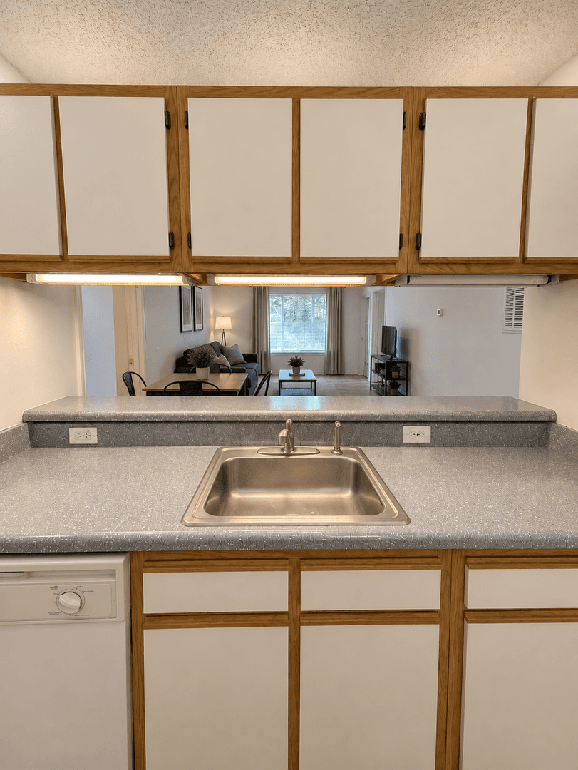 RALEIGH House: 1511-101 GRADUATE LN