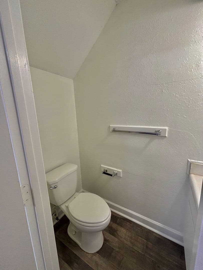 Raleigh House: 2520 Avent Ferry Rd Unit 202 - 202