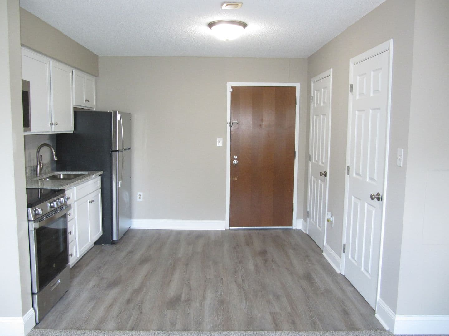 Raleigh Condo: 4700 Westgrove Street 516