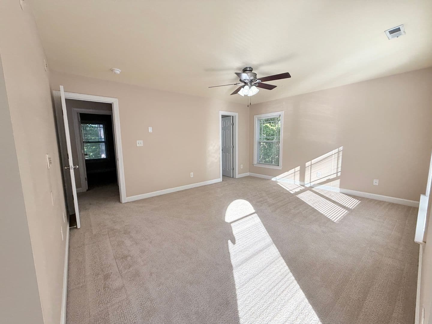 Raleigh House: 4073 Landover Lane