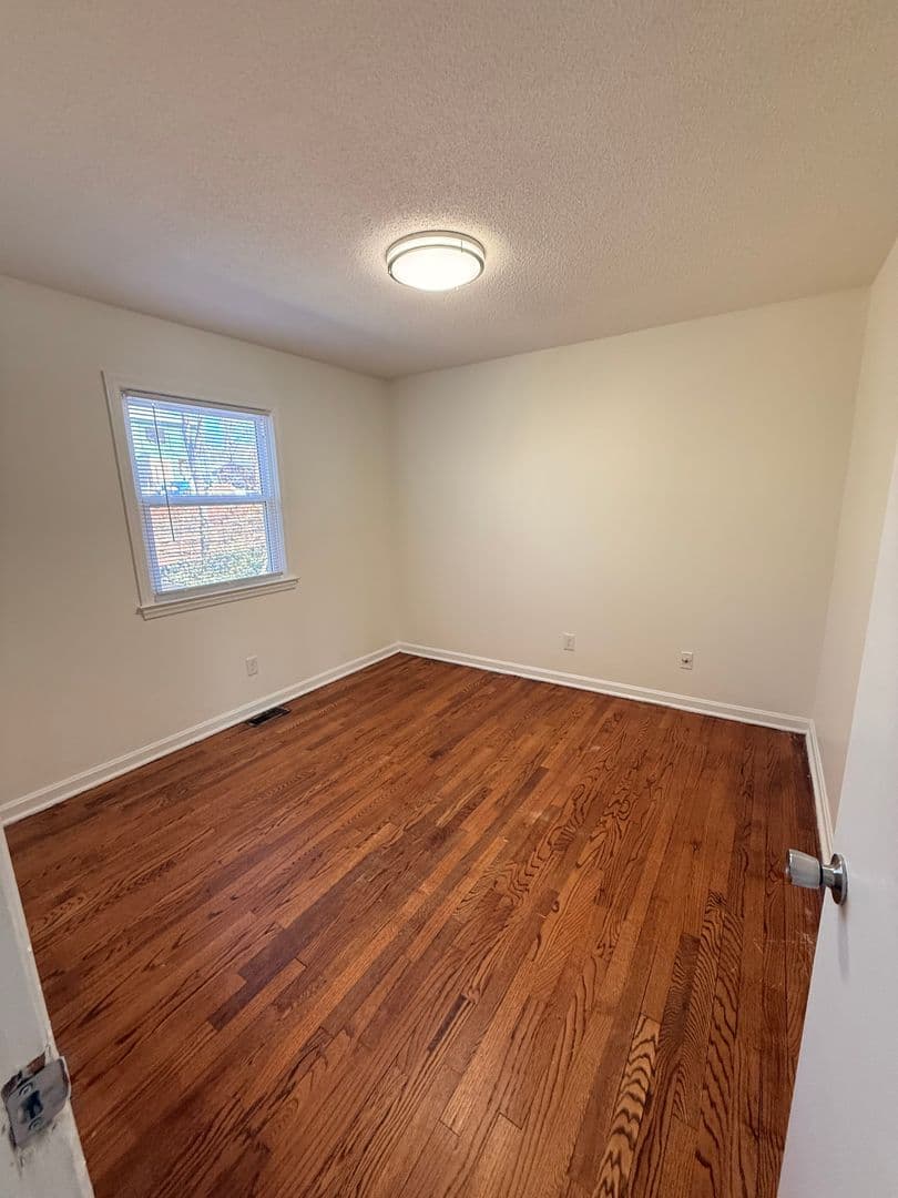 Raleigh Apartment: 3821 Lupton Circle