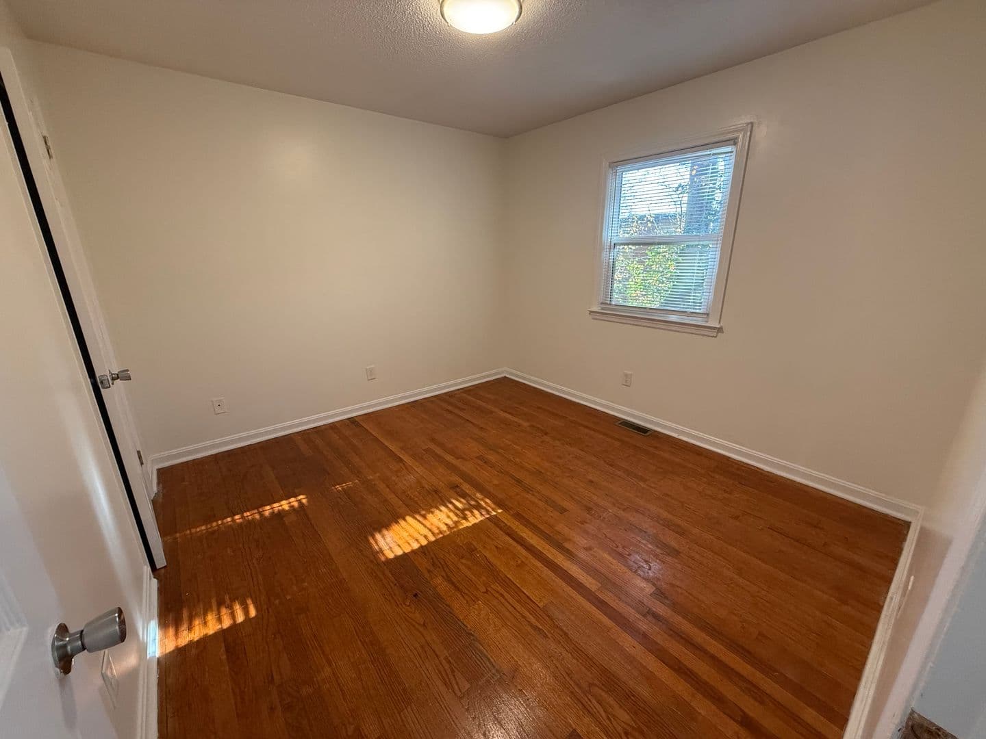 Raleigh Apartment: 3821 Lupton Circle