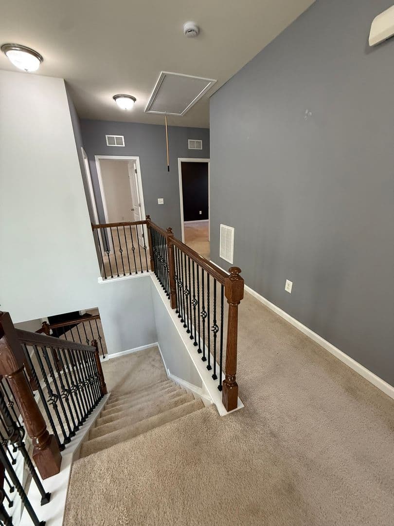 Durham House: 1052 Spacious Skies Lane