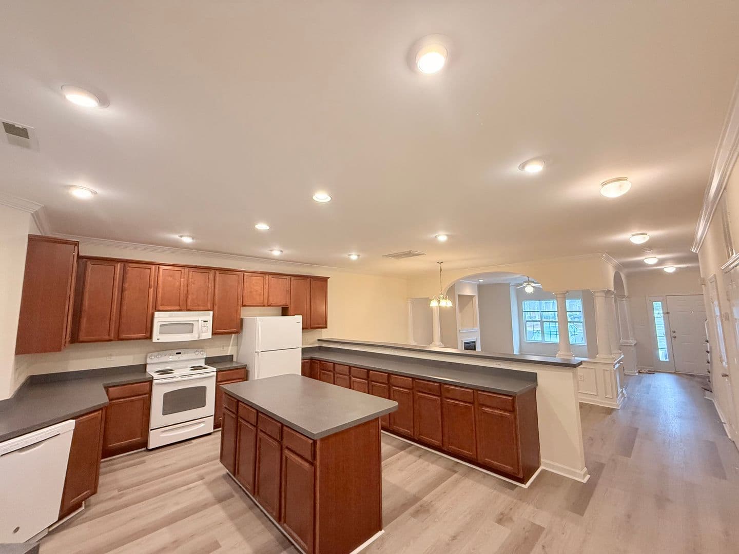 Cary Apartment: Maynard Summitt