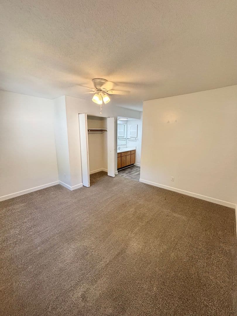 Raleigh House: 2520 Avent Ferry Rd Unit 202 - 202