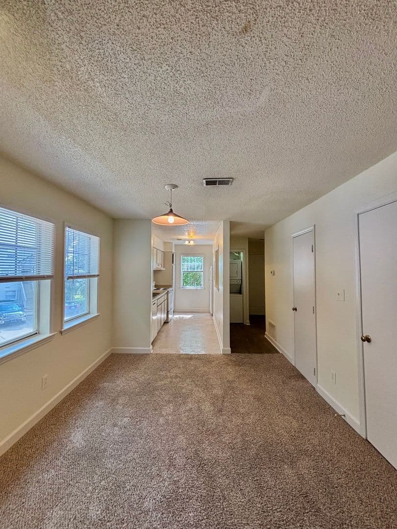 Raleigh Townhome: 2502-201 Avent Ferry Rd+