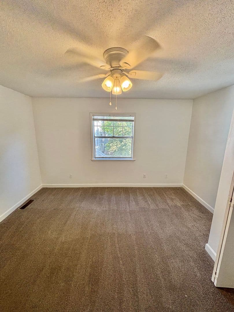 Raleigh House: 2520 Avent Ferry Rd Unit 202 - 202