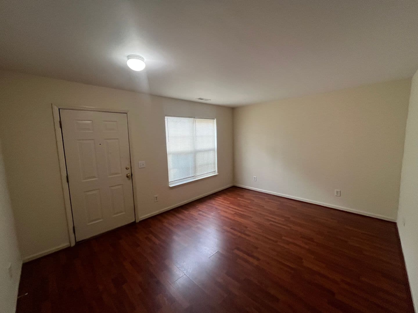 Raleigh House: 18 Red Lane