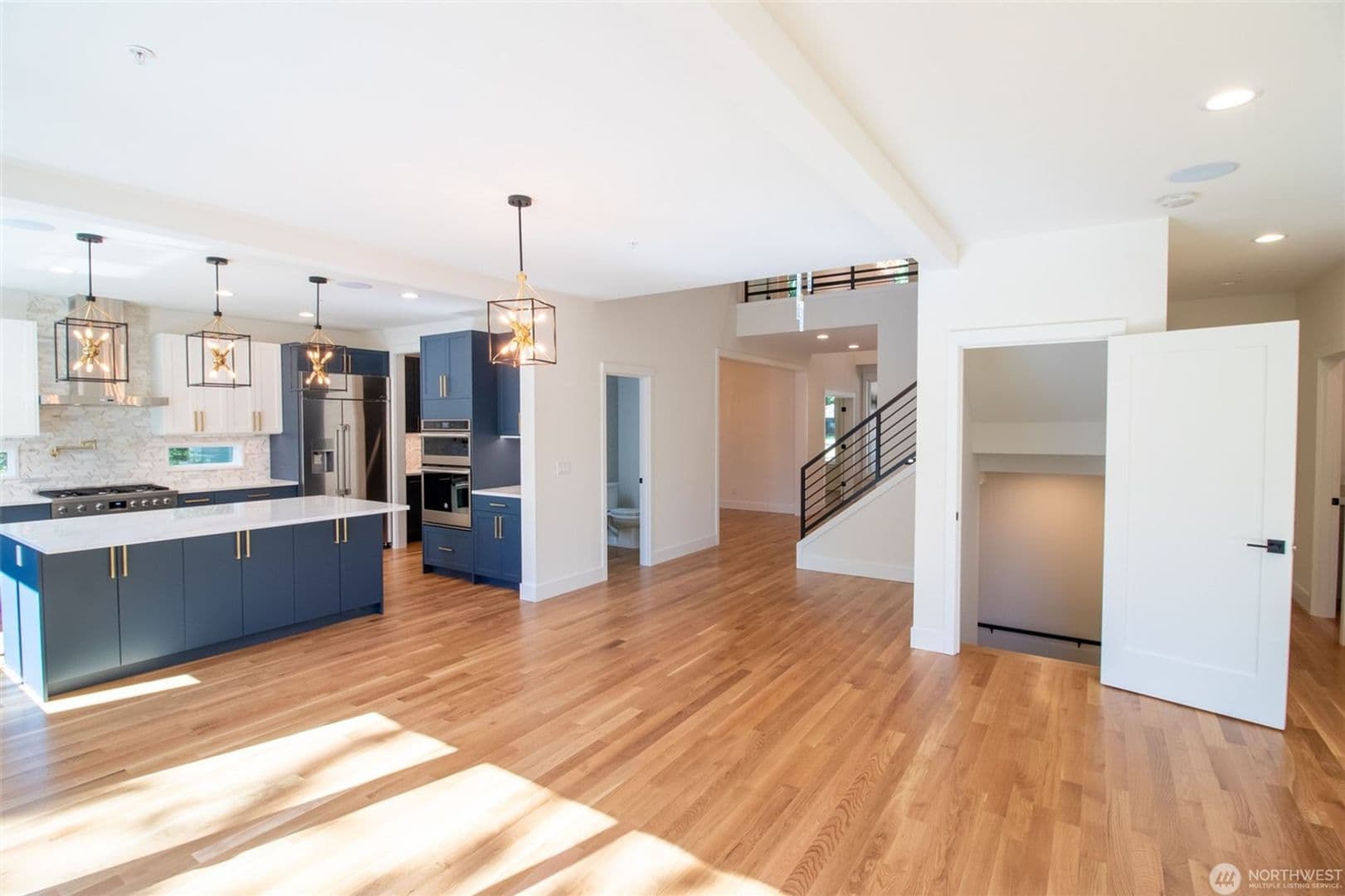 Redmond House: 7912 140th Avenue NE
