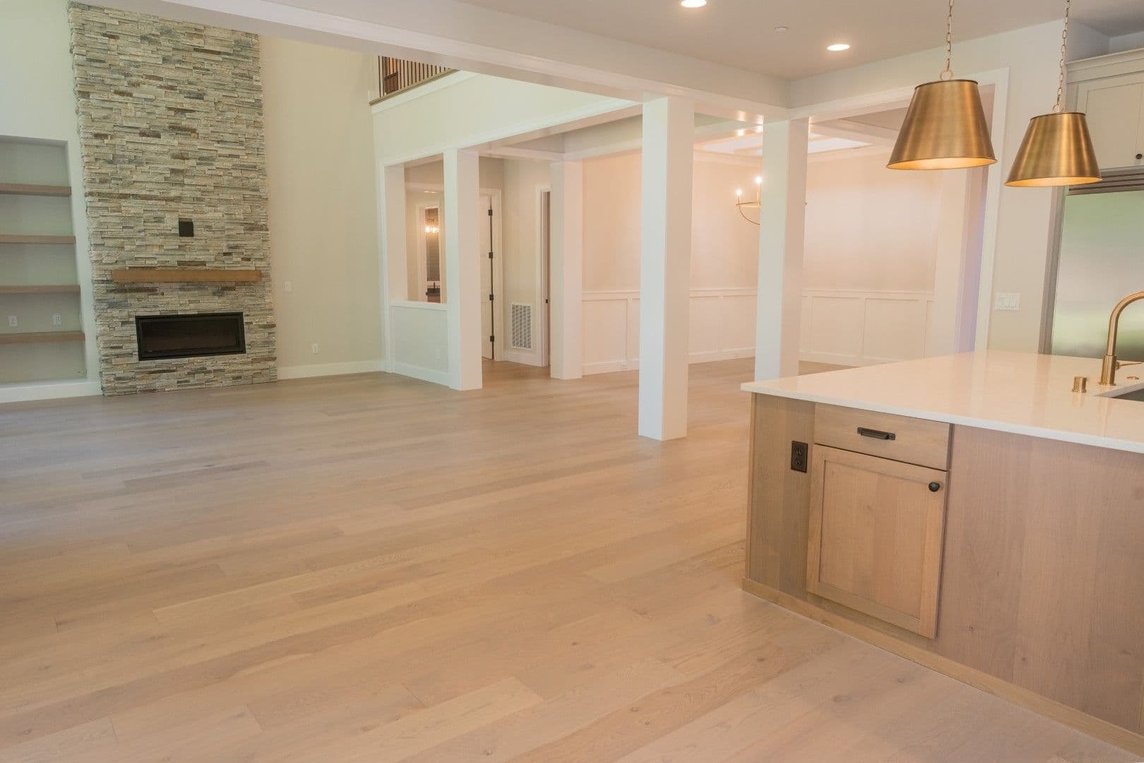 Kirkland House: 10420 NE 112th St