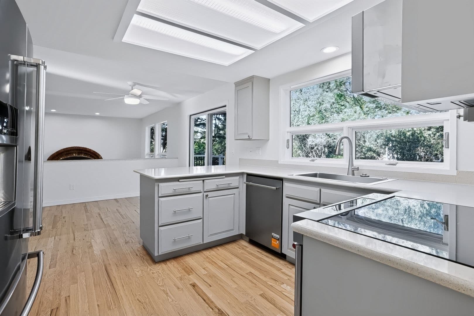 Kirkland House: 10418 114th Place NE