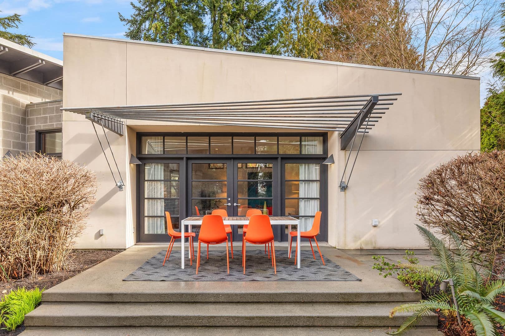 Yarrow Point House: 4218 92nd Avenue NE
