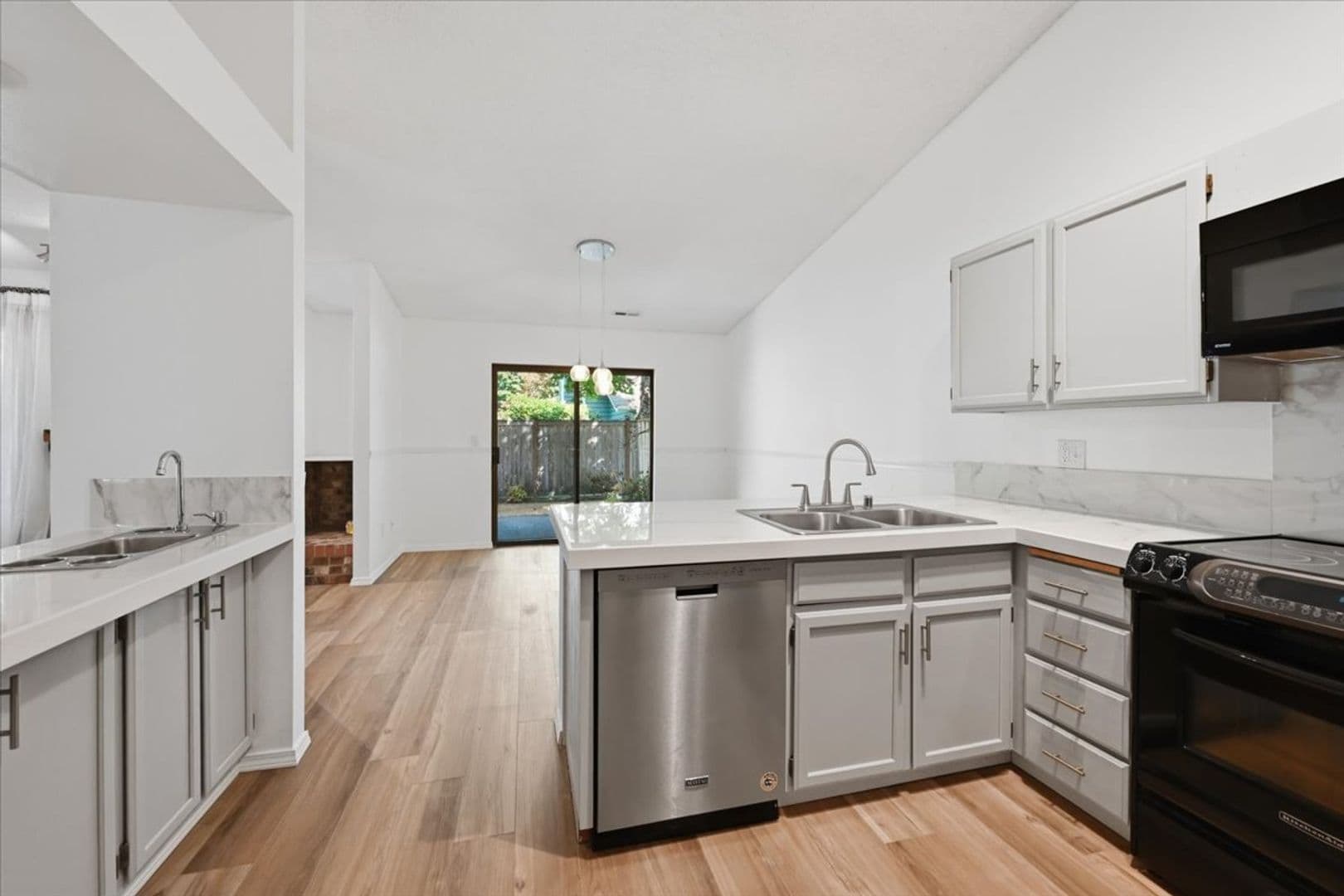 Mill Creek Condo: 16006 Village Green Drive #A