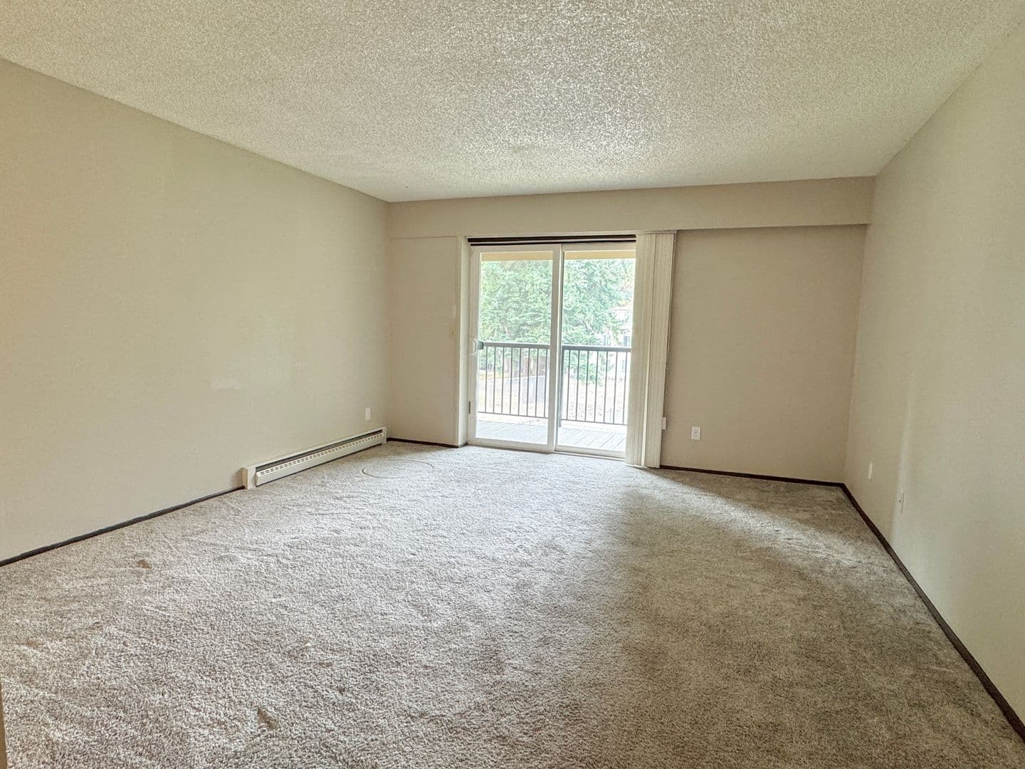 Bellevue Condo: 14620 NE 32nd Street #F17
