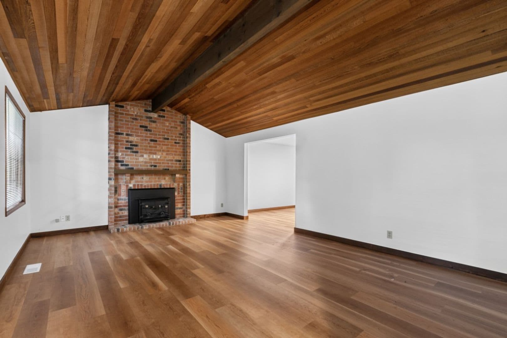 Bothell House: 10612 NE 154th Place