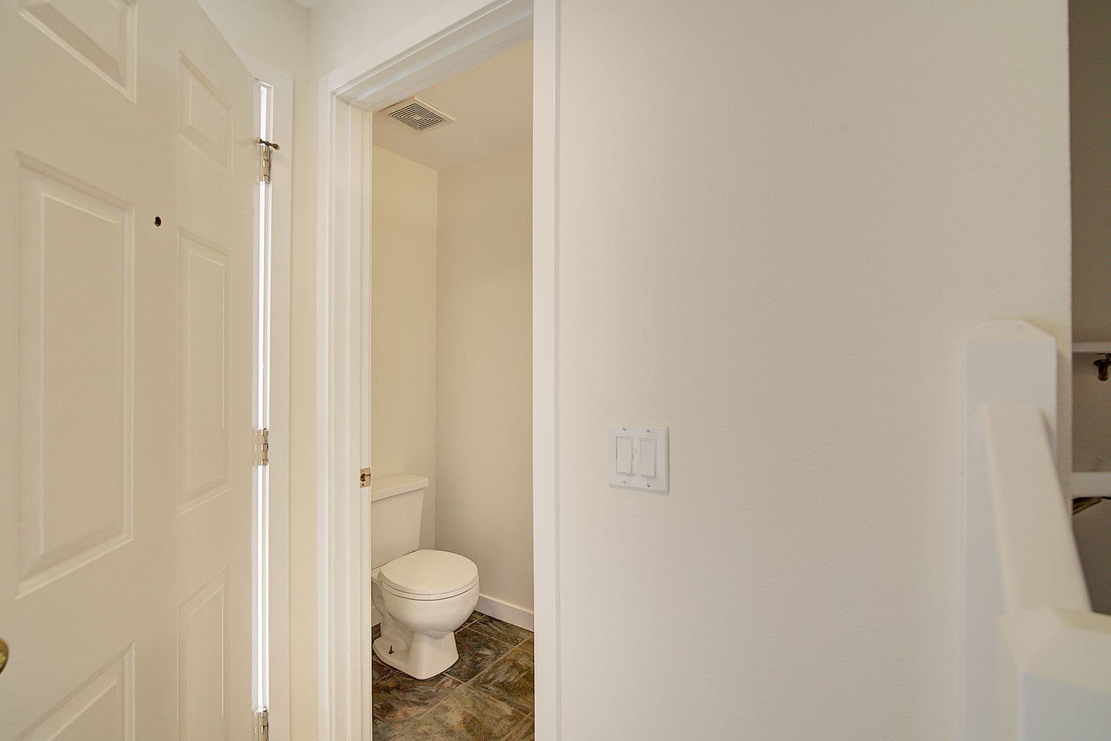 Kirkland Townhome: 10248 NE 138th Place #B3