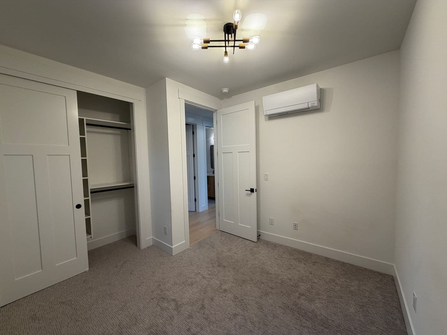 Kirkland House: 8013 131st Place NE