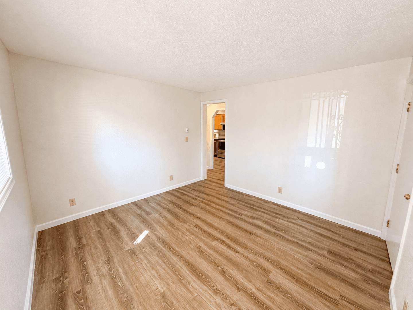 Seattle Condo: 4209 37th Ave S #B