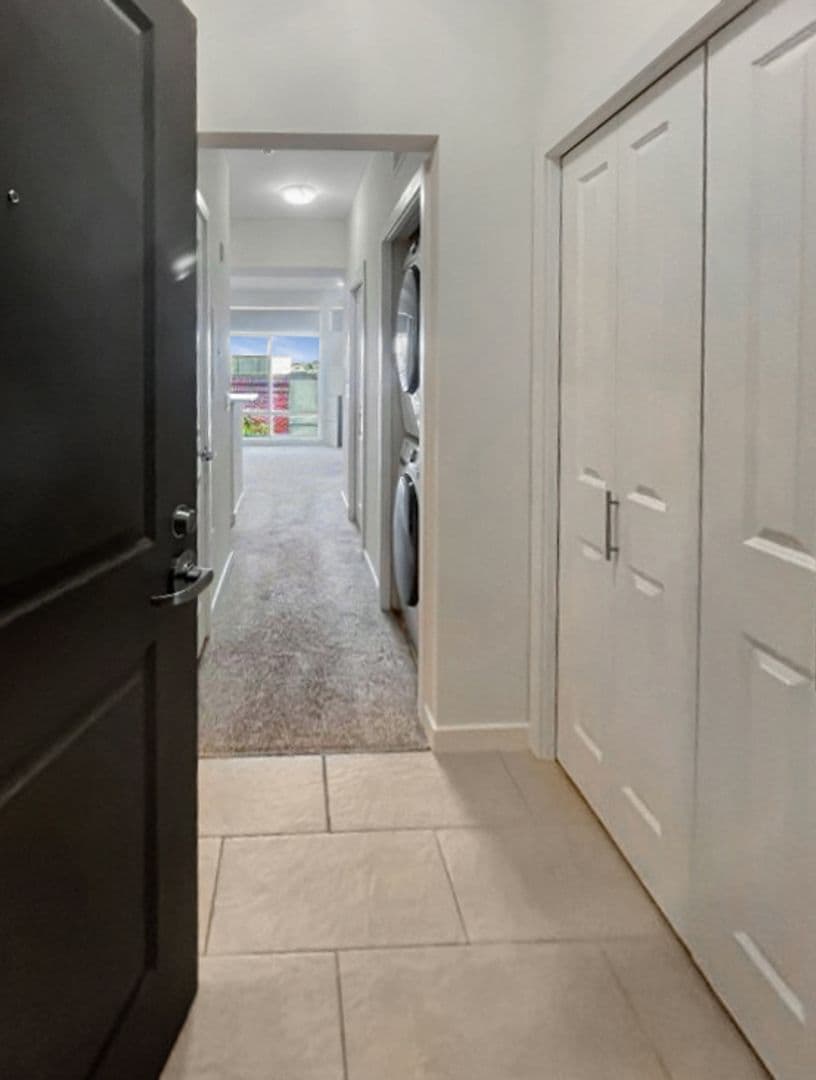 Kirkland Condo: 211 Kirkland Ave, #519
