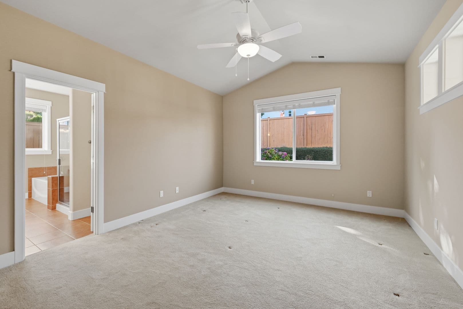 Snoqualmie House: 9329 Hebner Avenue SE
