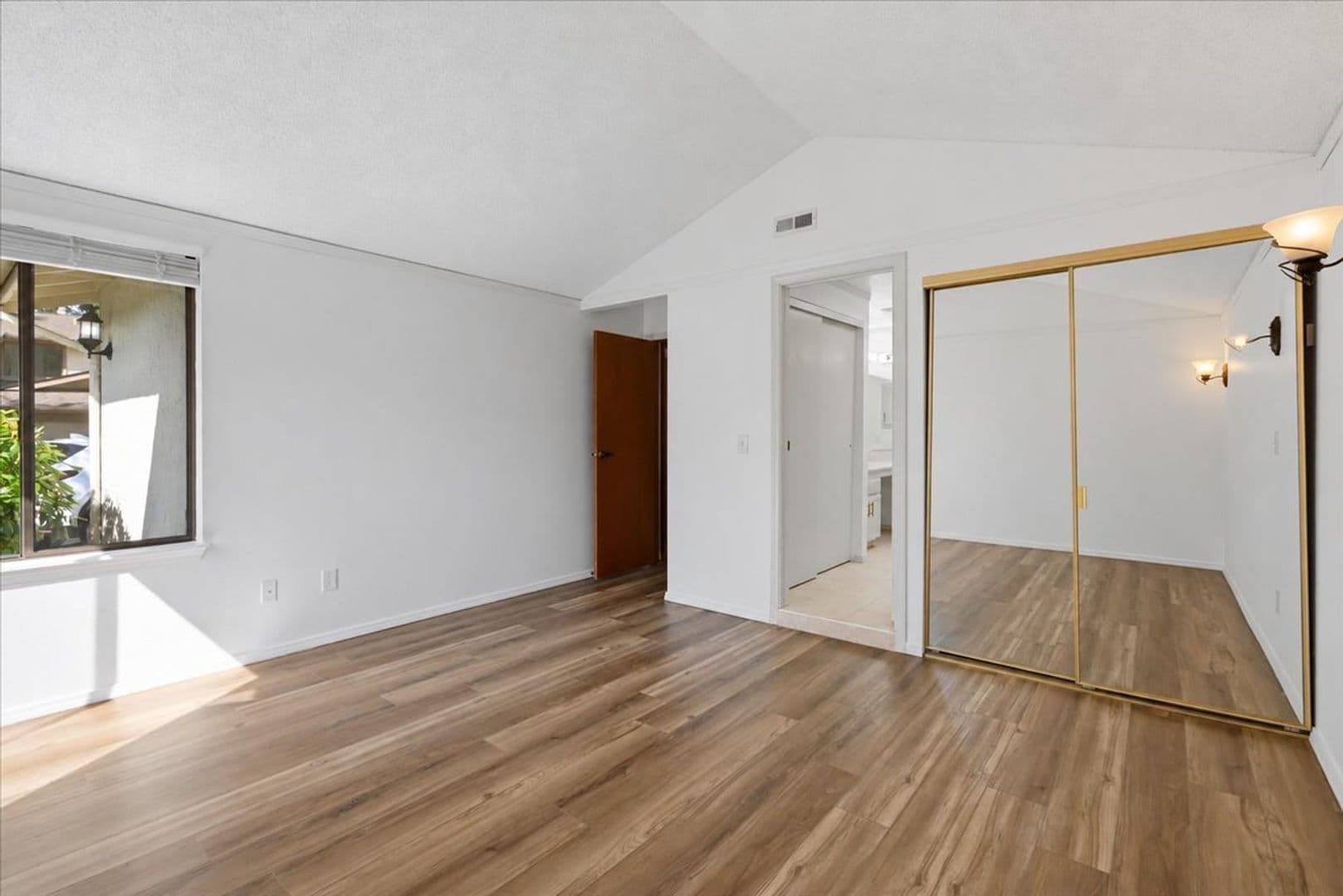 Mill Creek Condo: 16006 Village Green Drive #A