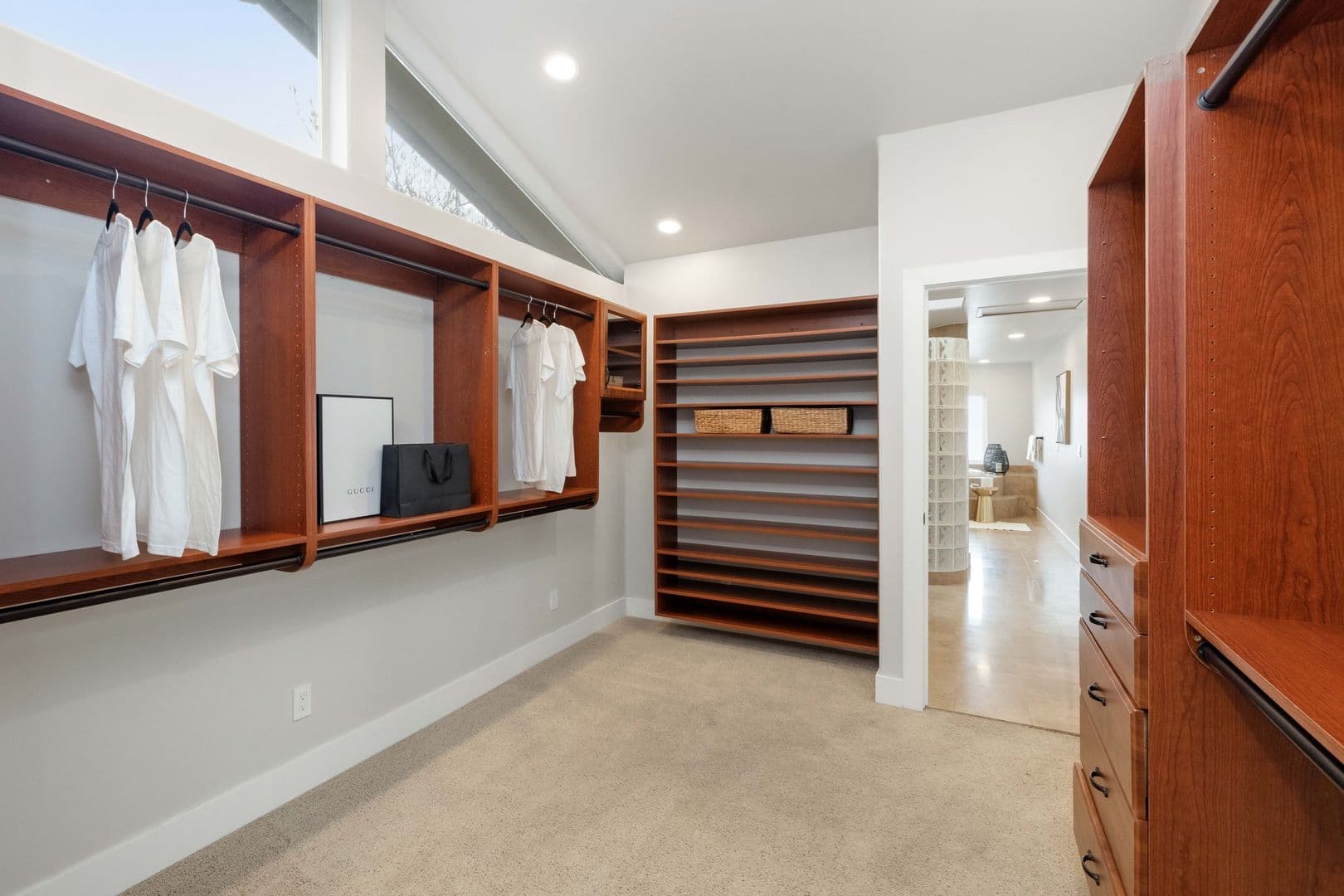Bellevue House: 17714 SE 40th Place