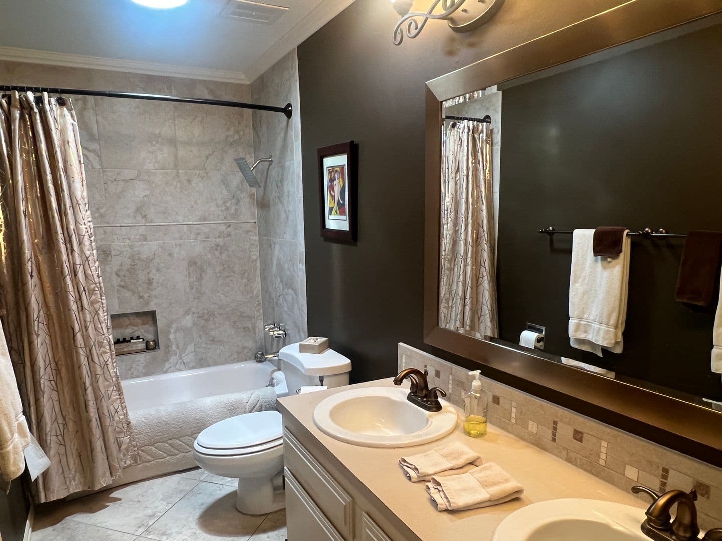 Bellevue House: 6817 129th Pl SE