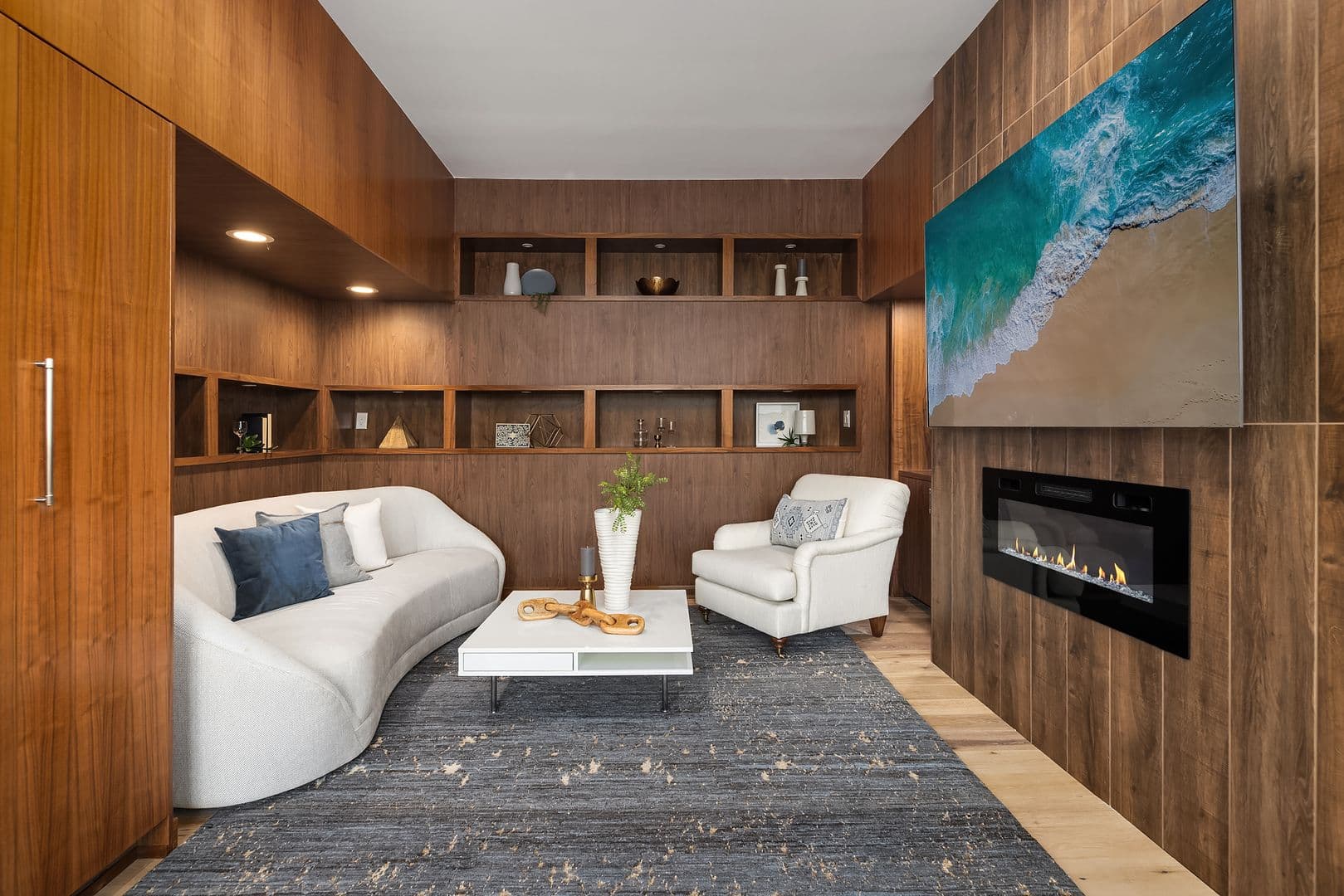 Mercer Island House: 3840 E Mercer Way