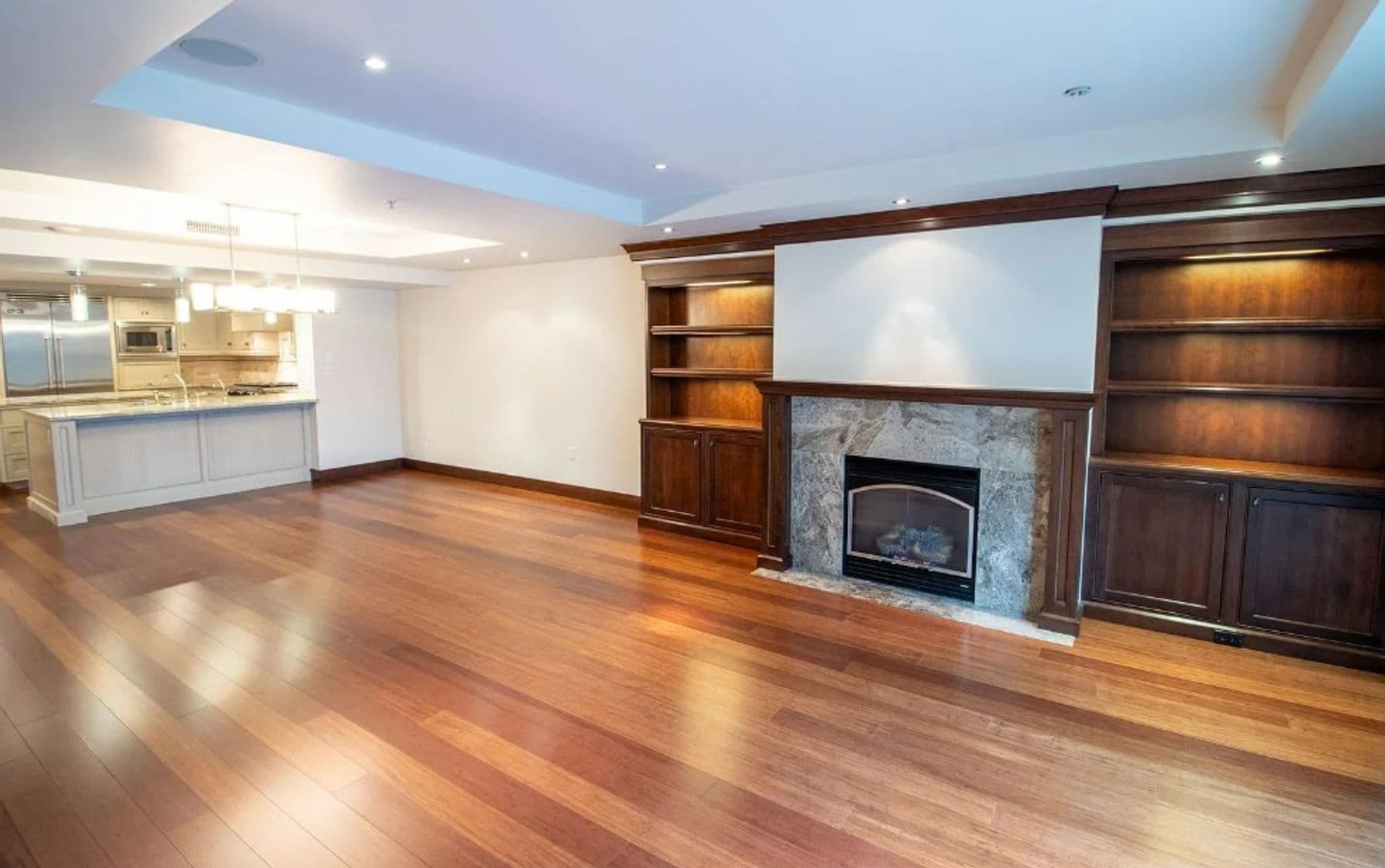 Bellevue Townhome: 10660 NE 9th Place