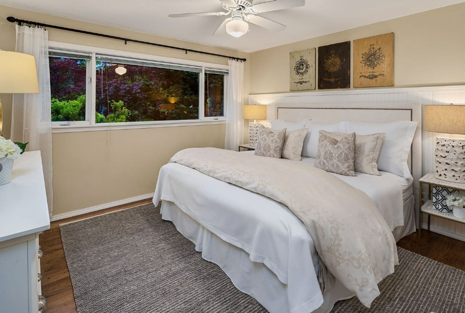 Medina House: 2647 80th Ave NE