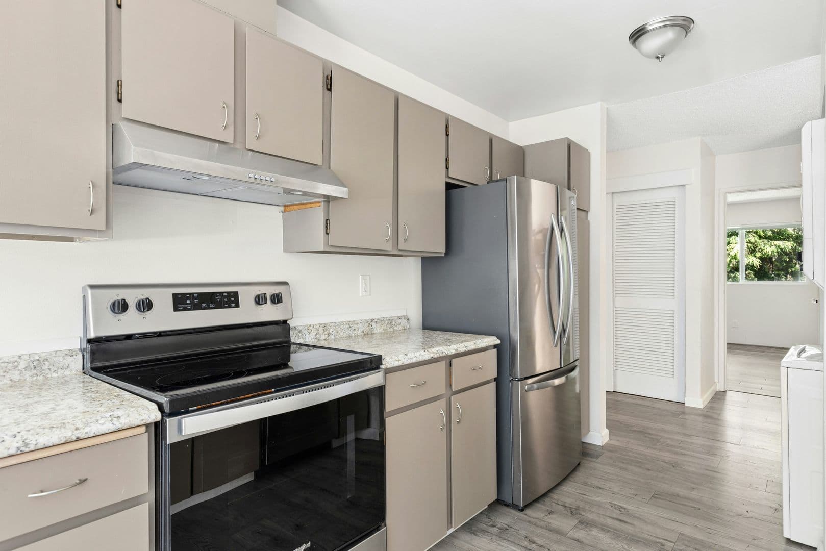 Kirkland Condo: 14136 74th Place NE #C