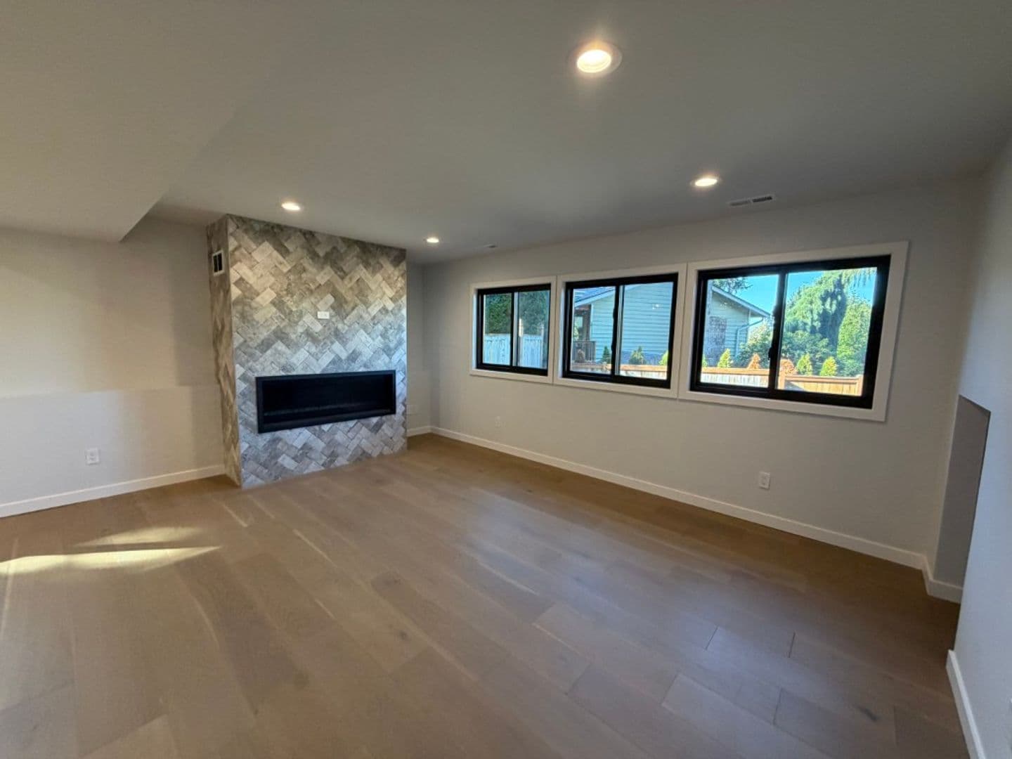 Kirkland House: 11721 NE 75th Place