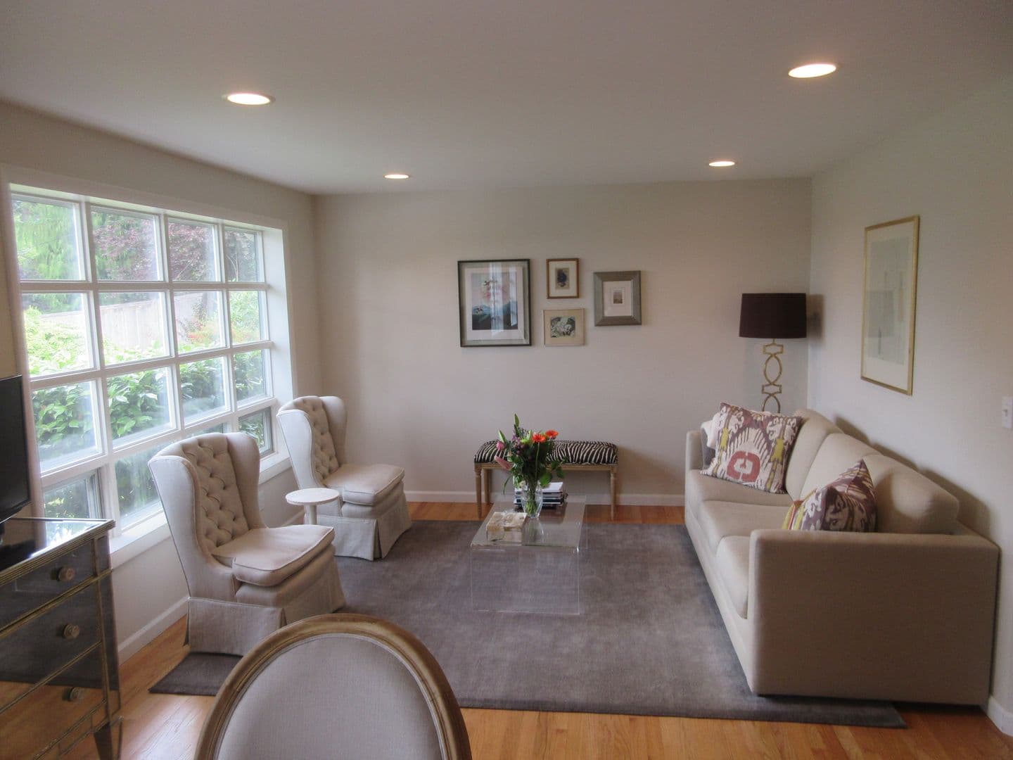 Clyde Hill House: 8831 NE 28th St