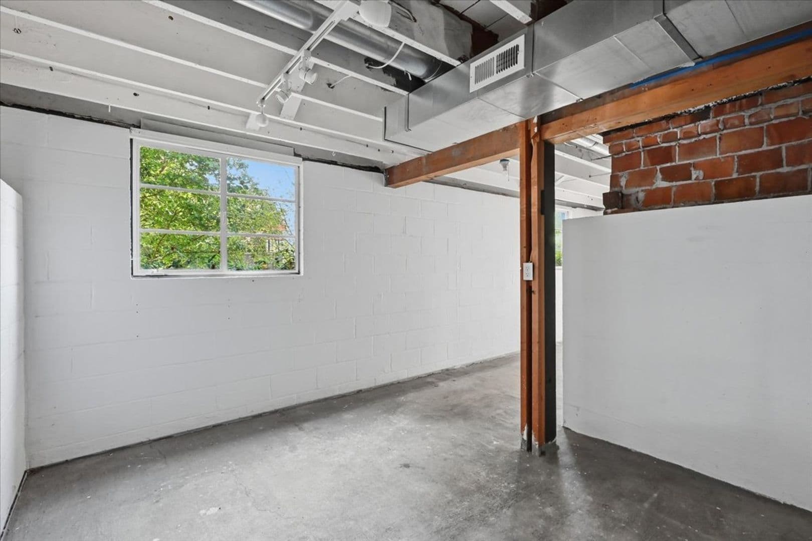 Seattle House: 4303 Baker Avenue NW