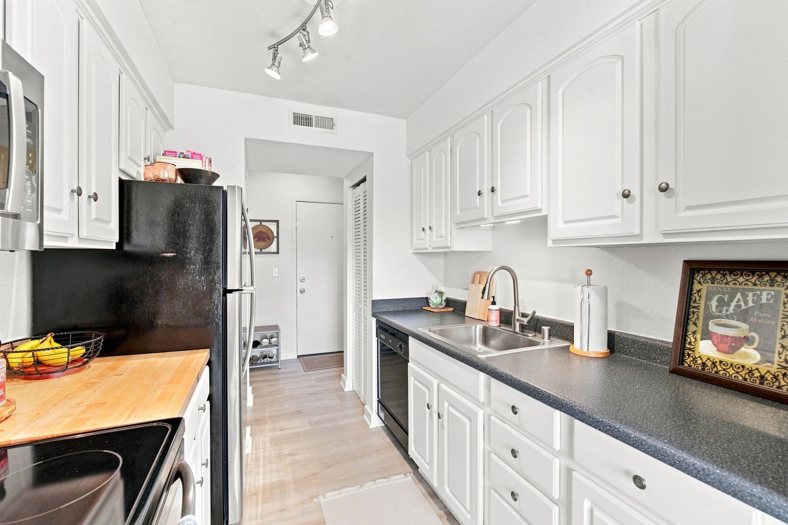 Kirkland Condo: 9926 NE 116th Street #302