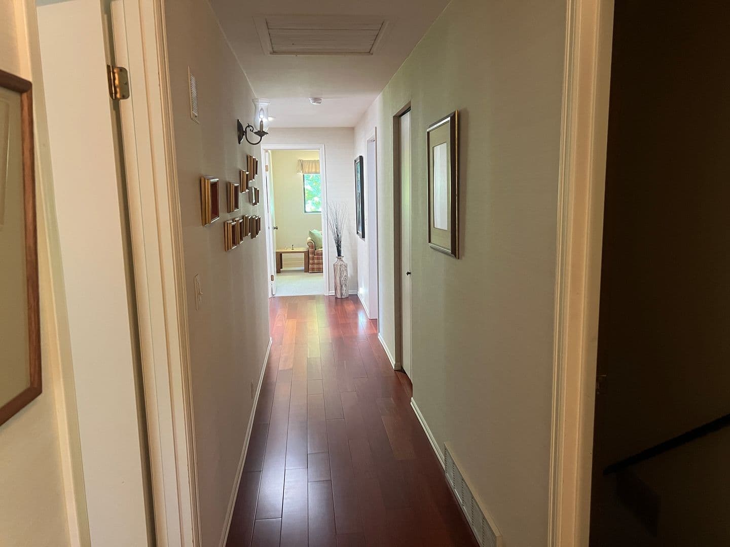 Bellevue House: 6817 129th Pl SE