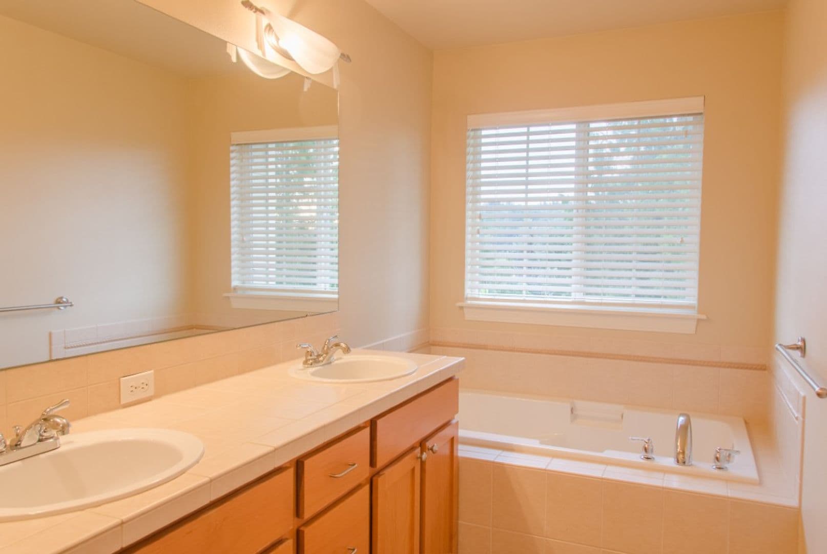 Bothell House: 24036 39th Lane SE