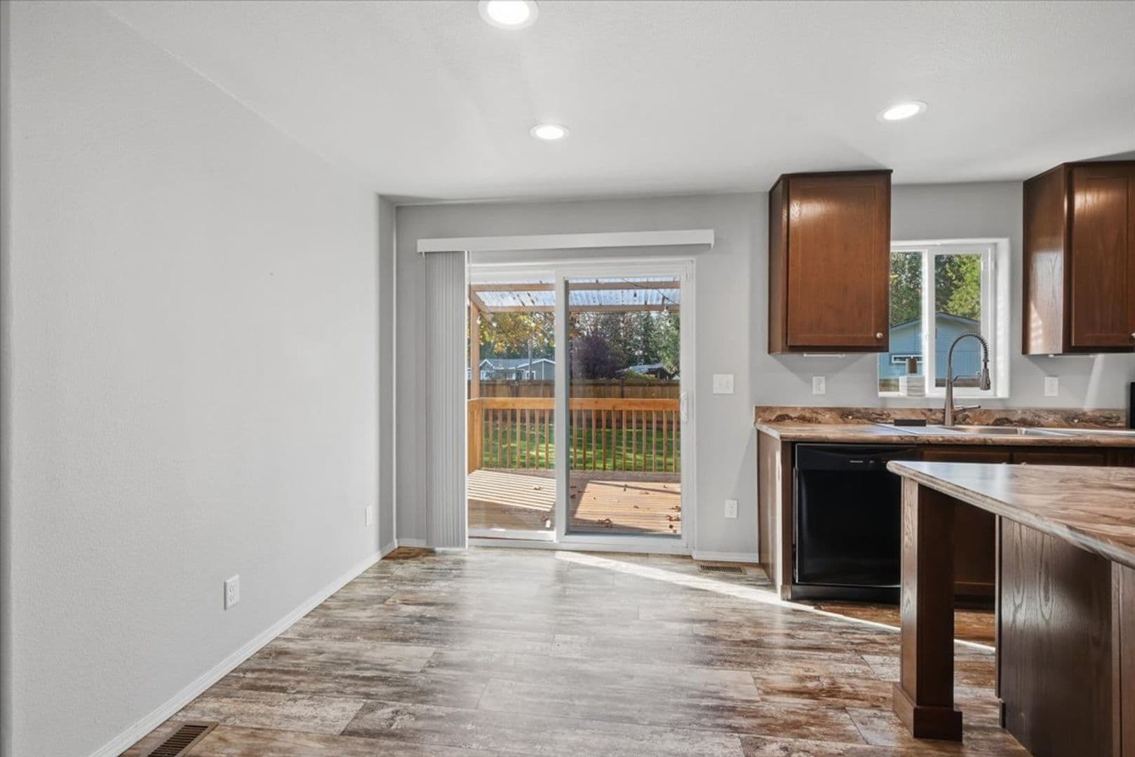 Granite Falls House: 13012 View Place