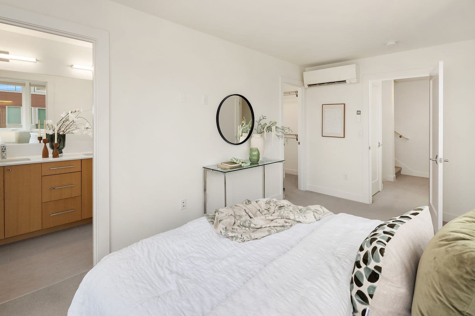 Seattle Townhome: 119 18th Avenue E #A