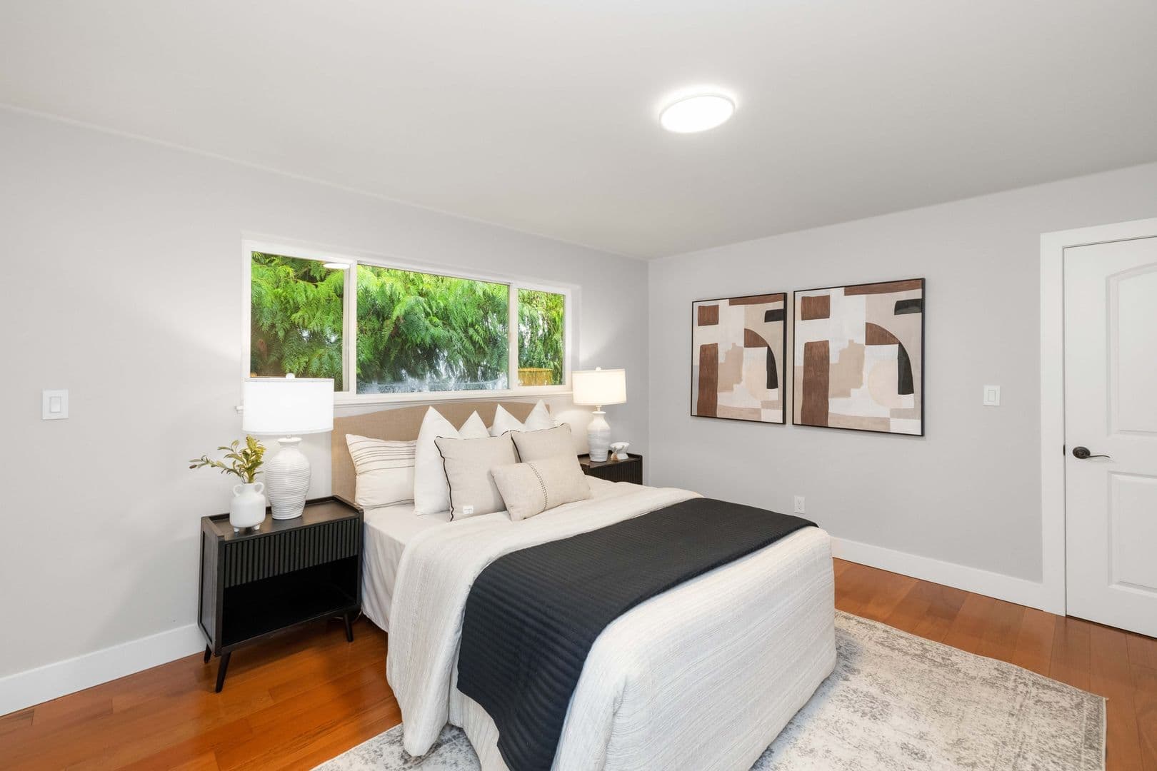 Bellevue House: 17714 SE 40th Place