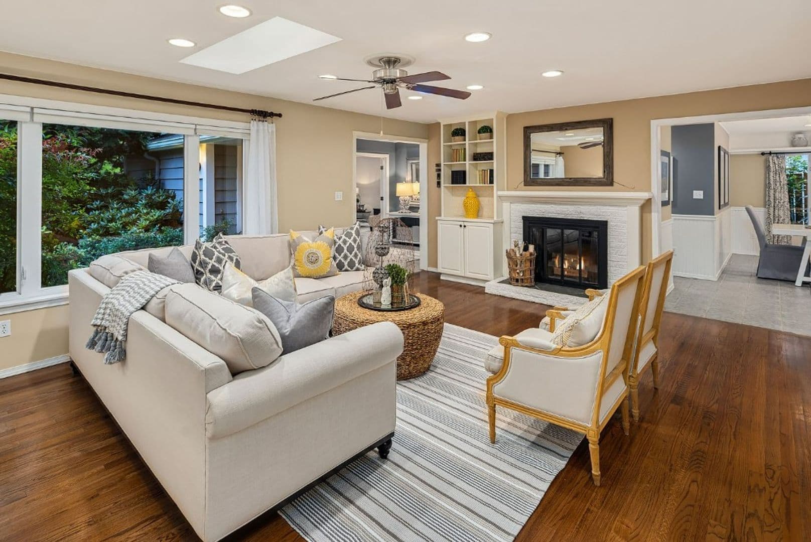 Medina House: 2647 80th Ave NE